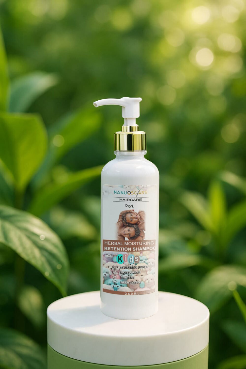 HERBAL MOISTURE RETENTION & REPAIR SHAMPOO.